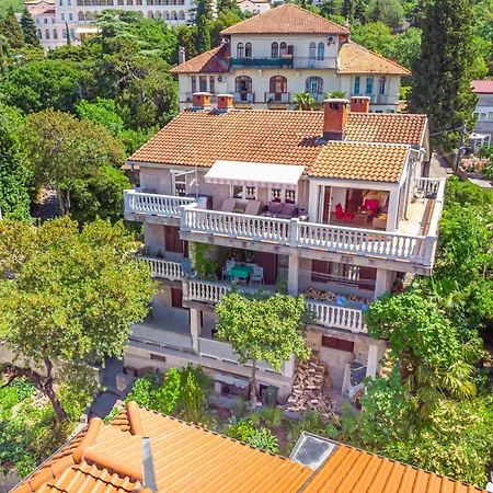 Jarmila Croatia Beachfront 公寓 *