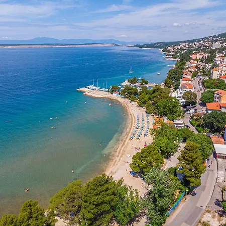 Jarmila Croatia Beachfront Apartment *