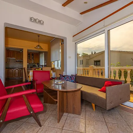 Jarmila Croatia Beachfront Apartment Crikvenica
