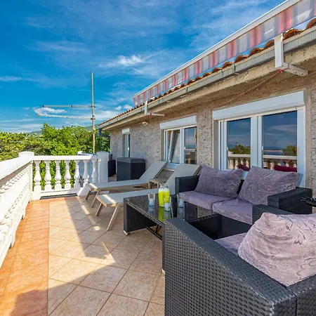 Jarmila Croatia Beachfront 公寓