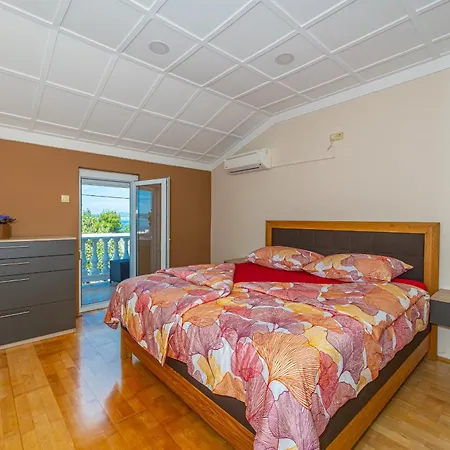 公寓 Jarmila Croatia Beachfront *