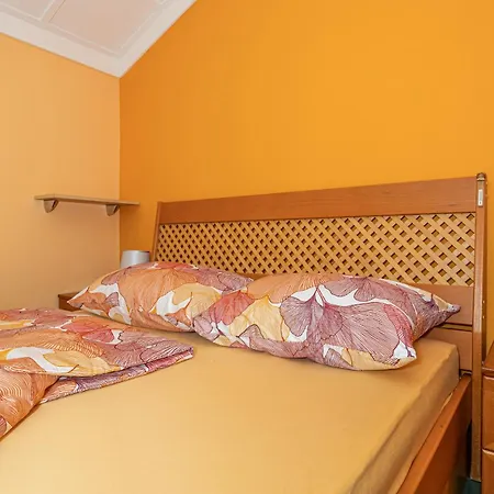 Jarmila Croatia Beachfront 公寓