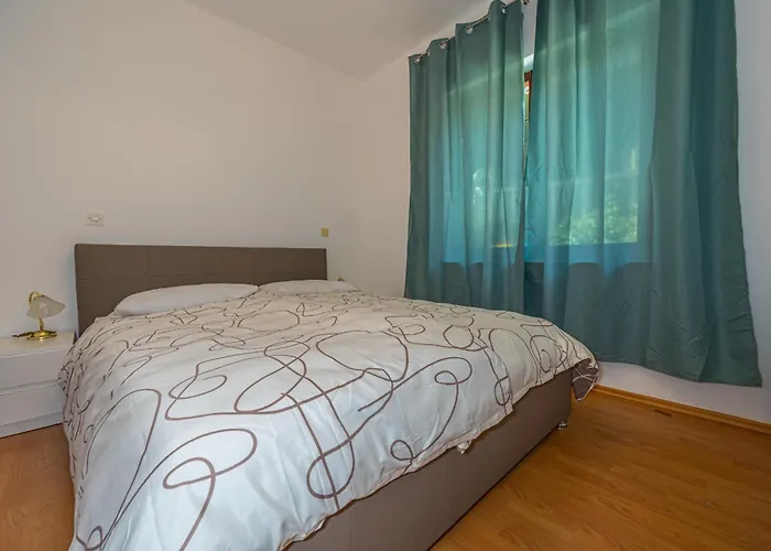 Jarmila Croatia Beachfront Crikvenica