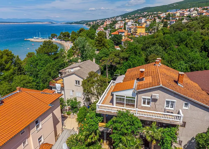 Jarmila Croatia Beachfront * Crikvenica