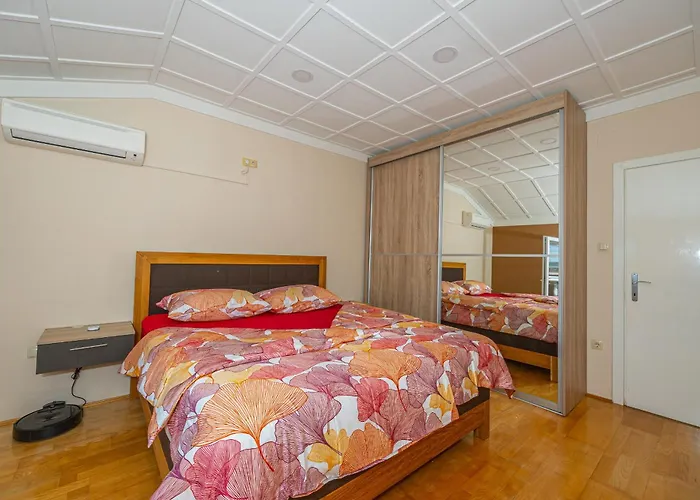 Jarmila Croatia Beachfront Crikvenica
