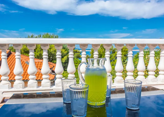 Jarmila Croatia Beachfront Apartman Crikvenica