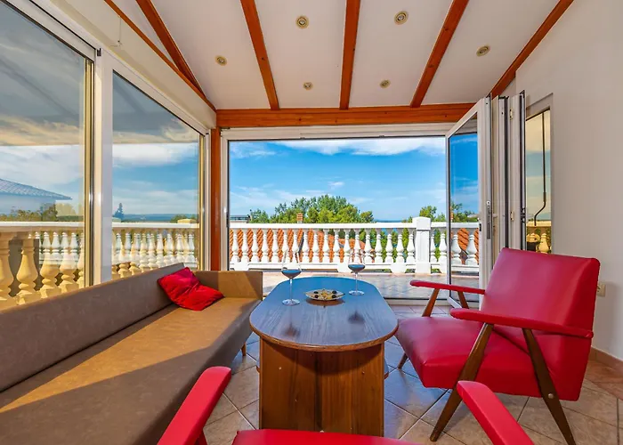 Jarmila Croatia Beachfront Apartman Crikvenica