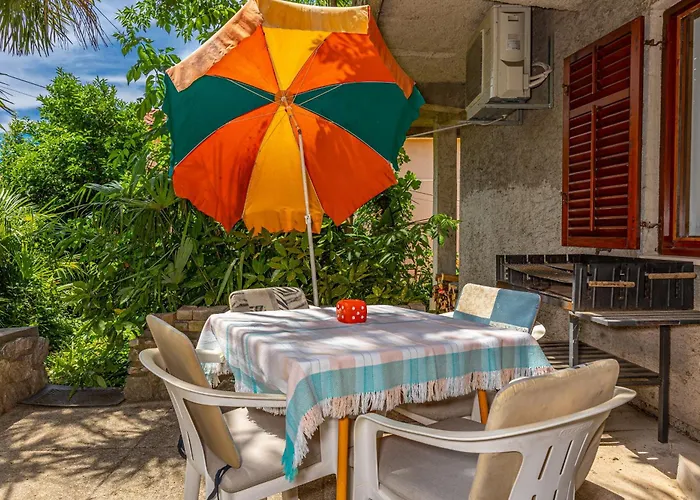 Jarmila Croatia Beachfront ツリクヴェニツァ