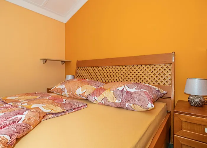 Jarmila Croatia Beachfront アパート